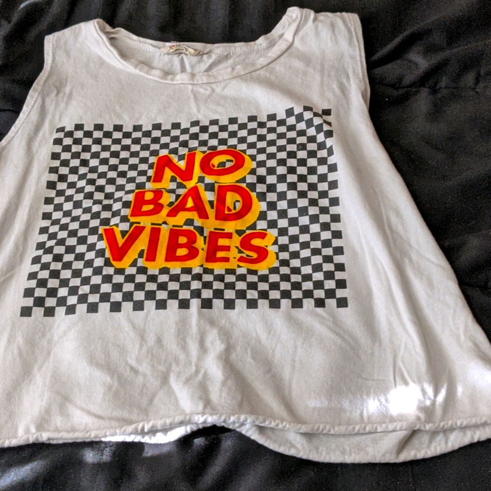 Tee shirt
